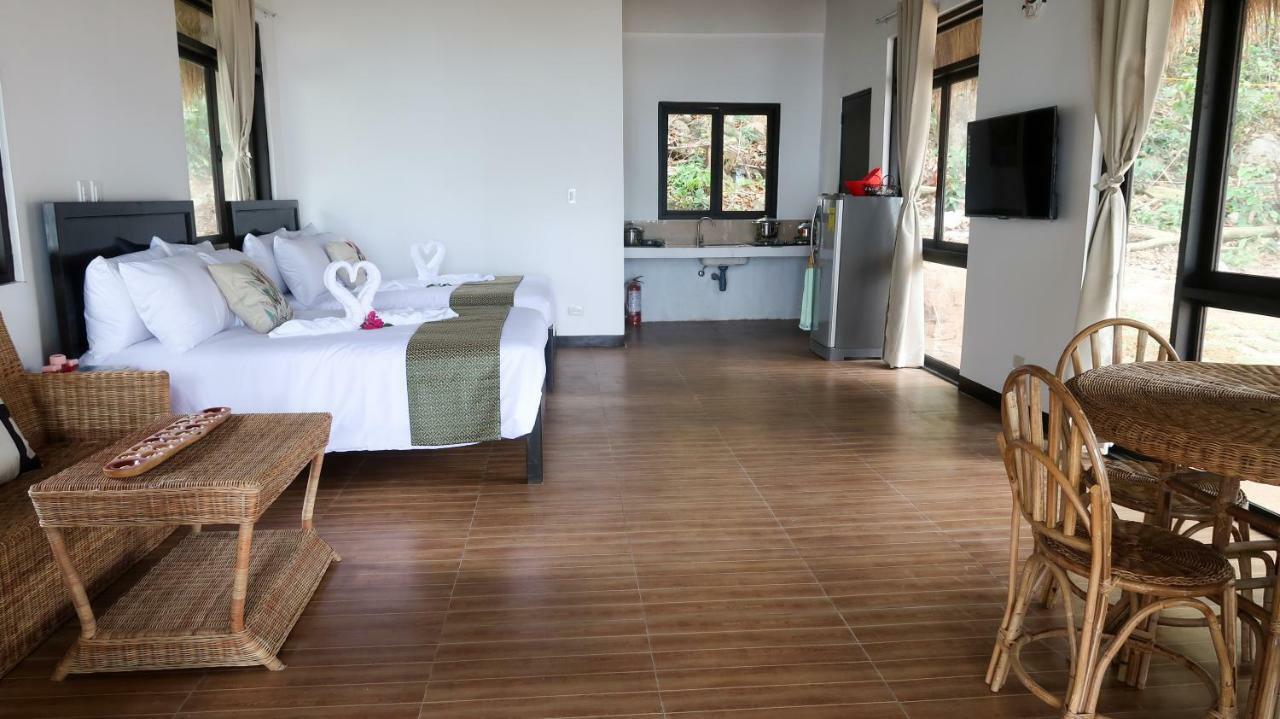 Moon Beach Villas El Nido Exterior photo